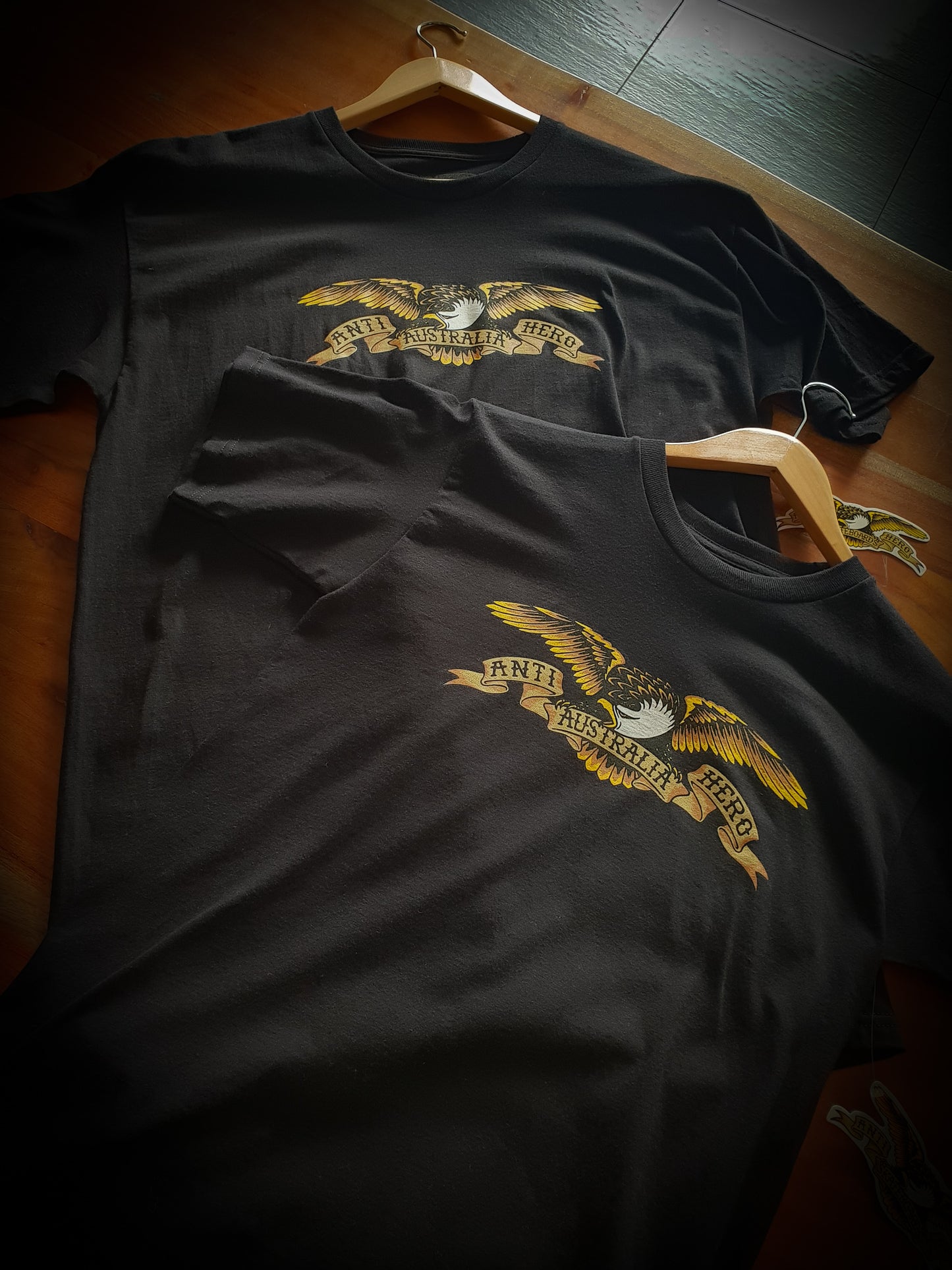 ANTI HERO - OZ EAGLE TEE - BLACK