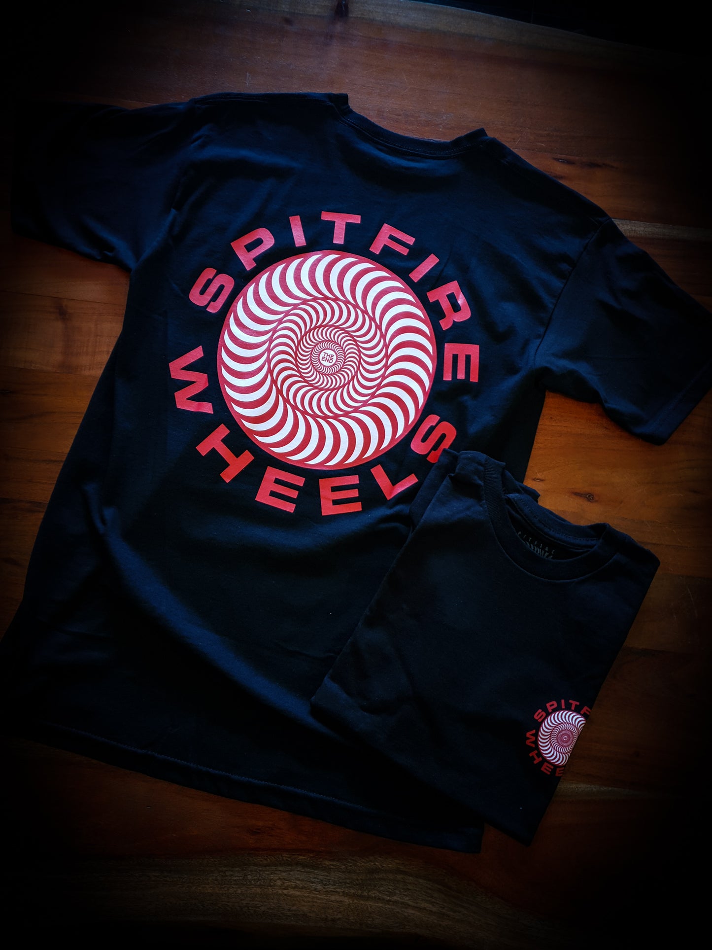 Spitfire - classic 87 swirl tee - black/red