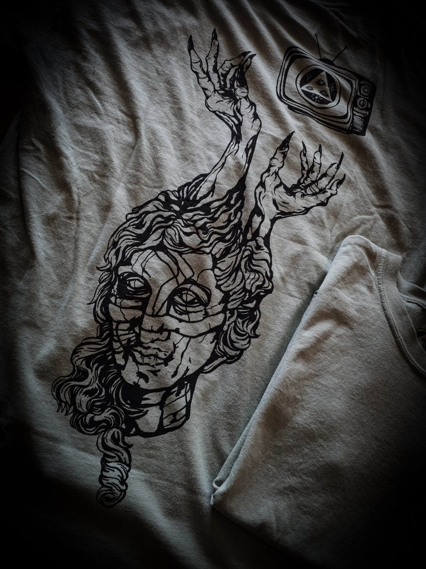 WELCOME - BEDLAM GARMENT-DYED SAGE - TEE
