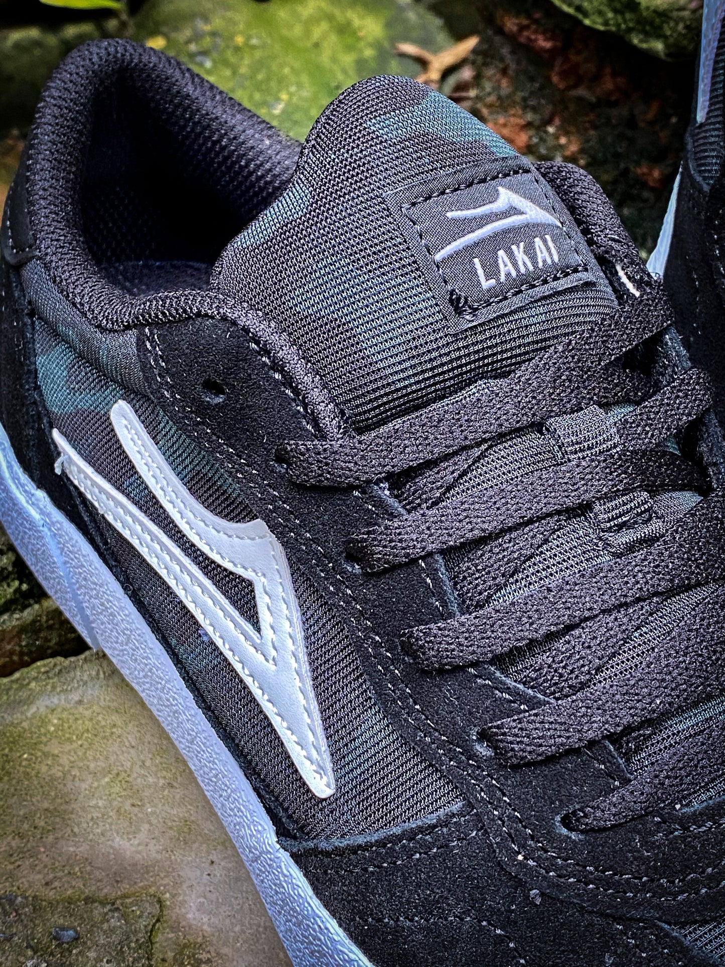 LAKAI - CAMBRIDGE - BLACK/GREEN CAMO SUEDE - SHOES