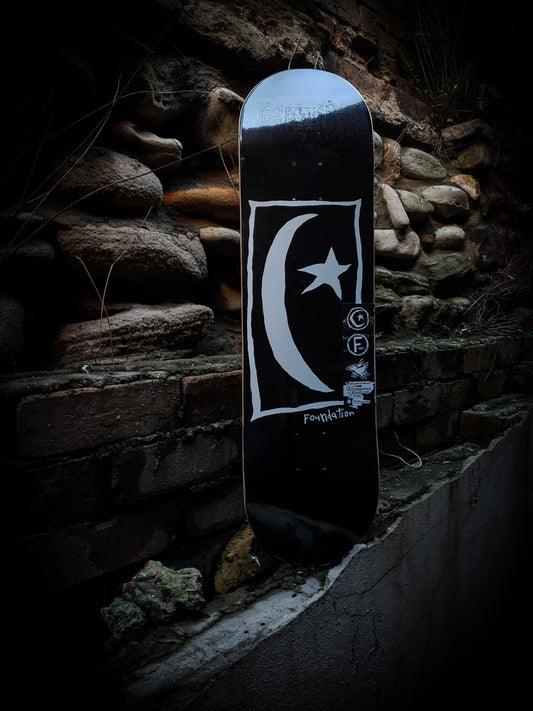 FOUNDATION - STAR AND MOON SQUARE BLACK DECK - 8.25"